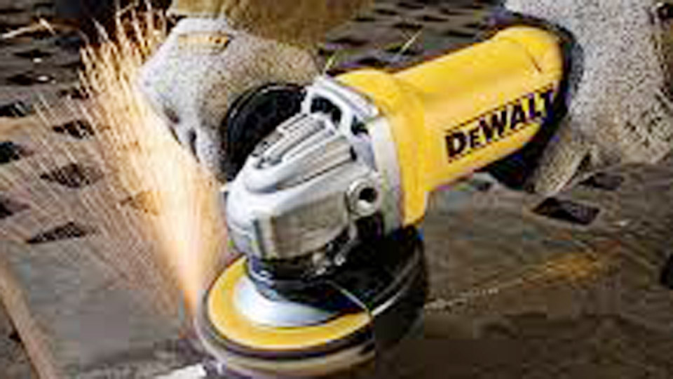 DeWalt DWE402 – Best Overall Angle Grinder