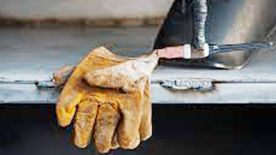 How to Clean Leather Welding Gloves