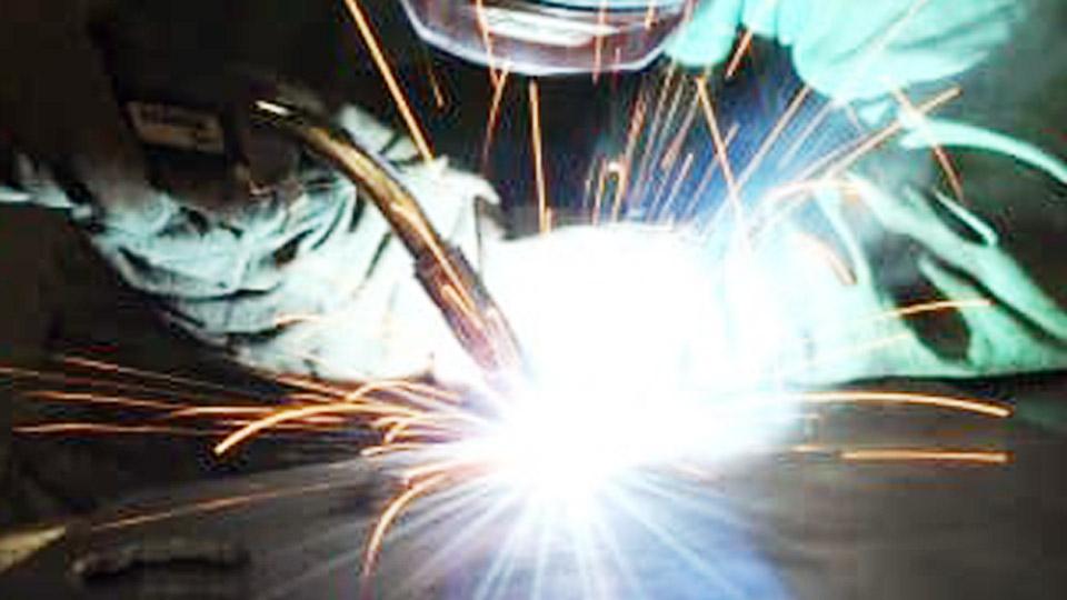 What is the Difference Between AC and DC Welding