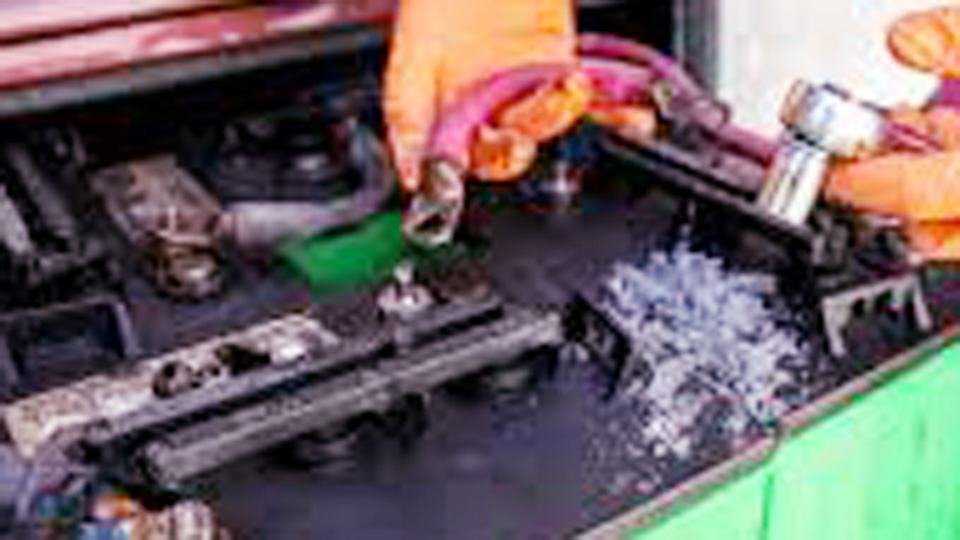 Do You Have to Disconnect the Car Battery When Welding? 1 Do You Have to Disconnect the Car Battery When Welding?