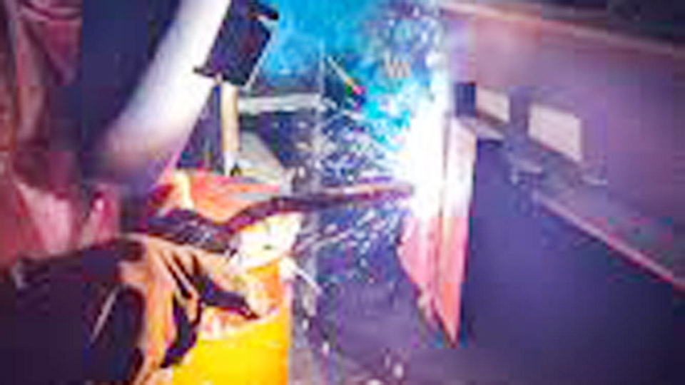 How Much Do MIG Welders Make an Hour