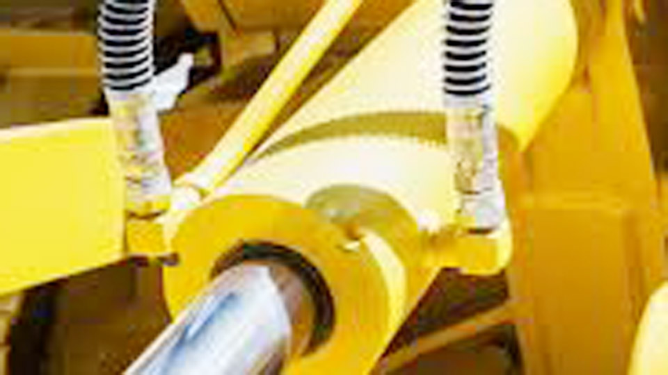 How to Clean Up Hydraulic Oil Without Damaging Floors 1 How to Clean Up Hydraulic Oil