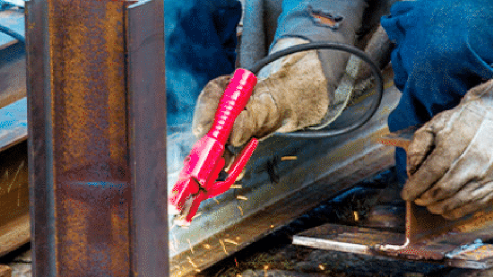 How to Weld Cast Iron with an Arc Welder