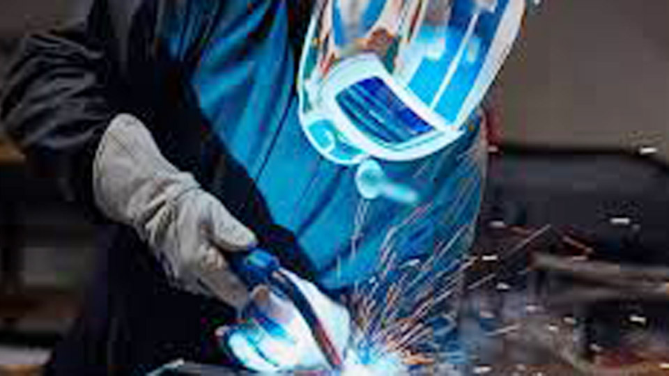 What Shade of Lens Should Be Worn When Arc Welding