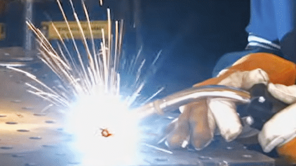 When MIG Welding Steel, What Does CO2 Increase